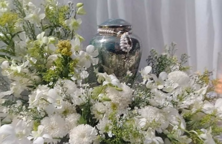 Simbologia dei colori e dei materiali nelle urne funerarie